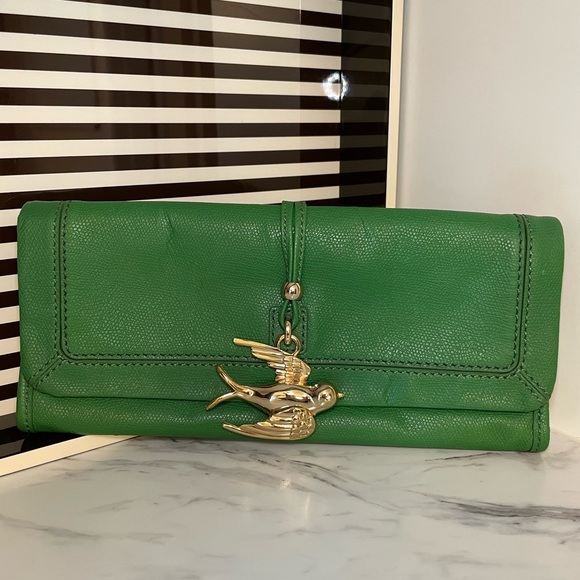 Juicy Couture  Vintage  Green Clutch with Gold Bird Charm - Picture 1 of 14